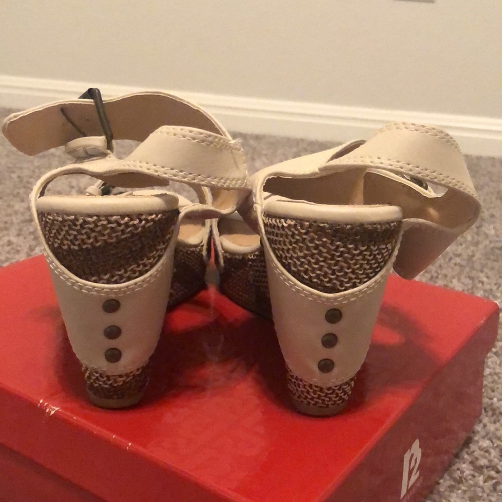 R2 Wedges - Picture 3 of 4